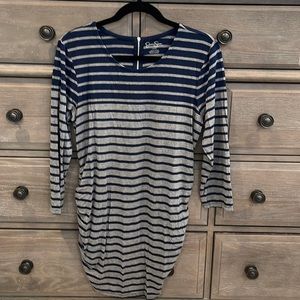 Jessica Simpson Maternity Blue and Grey Top Size Large